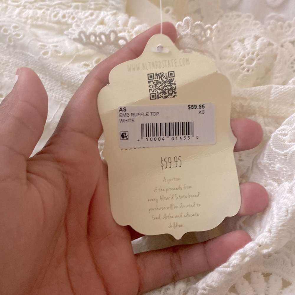Altards State EMB WHITE RUFFLE TOP - Picture 2 of 4